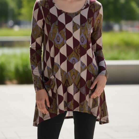 Logo Women's Top with Burgundy and Cream Geometric Design - Picture 12 of 16